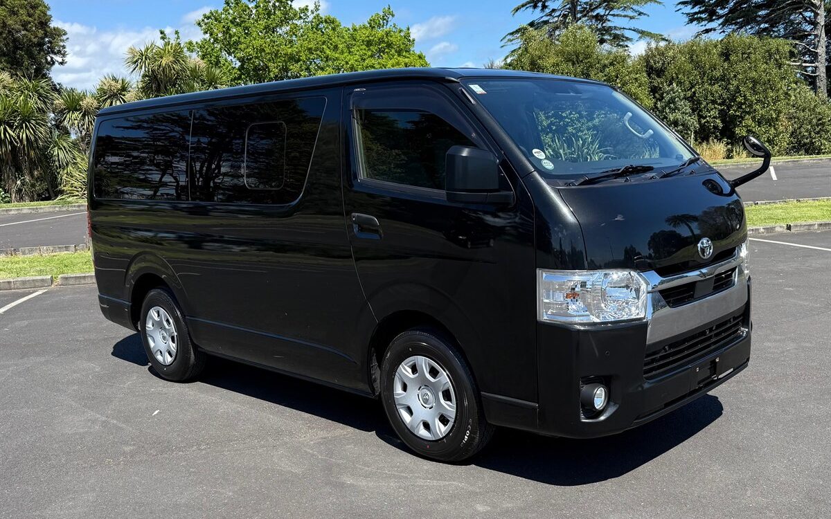 2022 Toyota Hiace CARGO VAN 9 SEATER Van Automatic