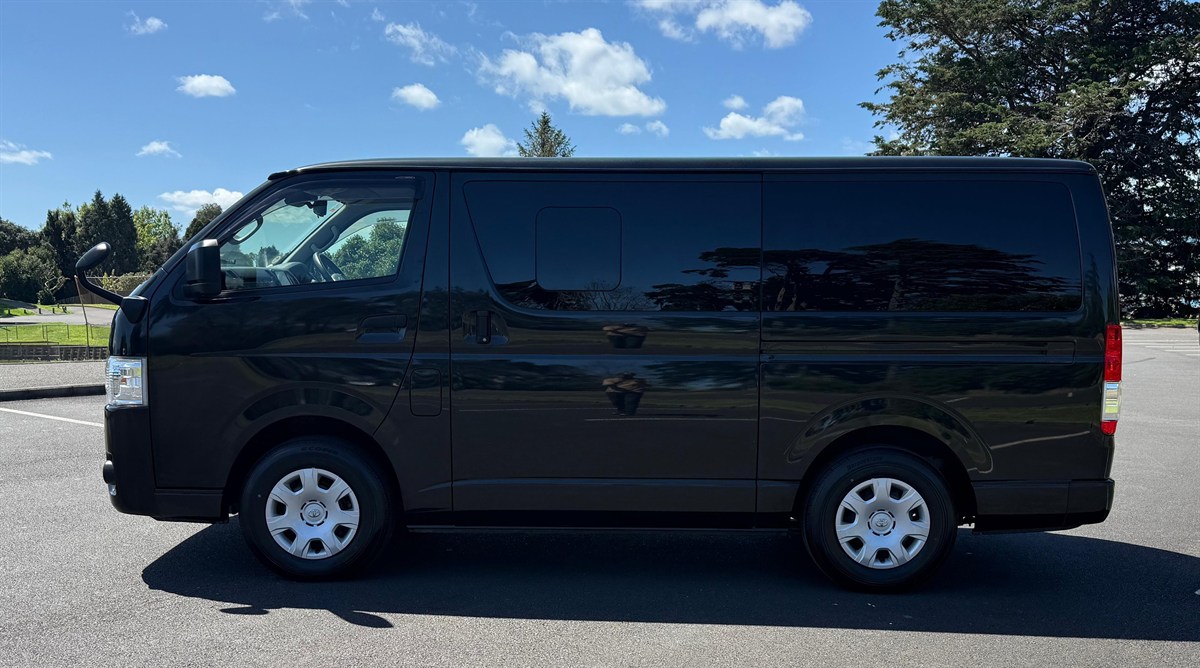 2022 Toyota Hiace CARGO VAN 9 SEATER Van Automatic