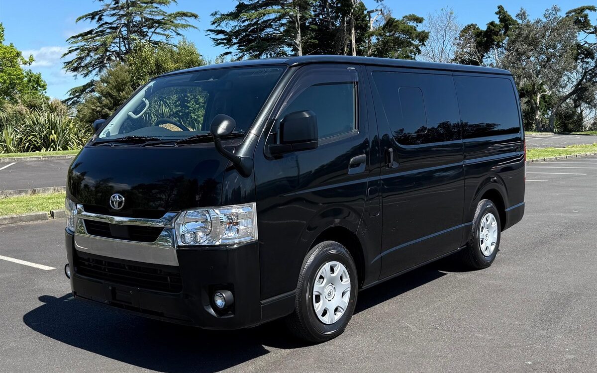 2022 Toyota Hiace CARGO VAN 9 SEATER Van Automatic