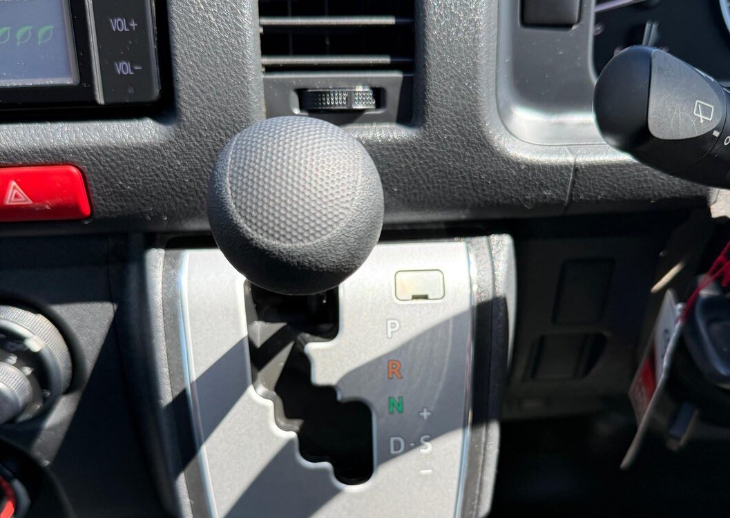 2022 Toyota Hiace CARGO VAN 9 SEATER Van Automatic