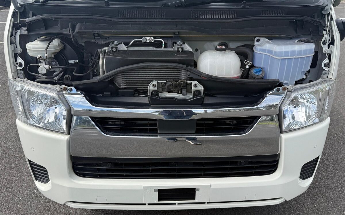 2022 Toyota Hiace CARGO Van Automatic