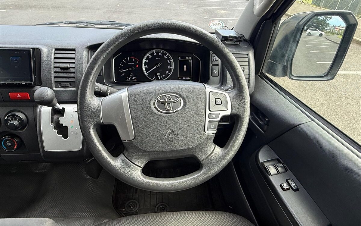2022 Toyota Hiace CARGO Van Automatic