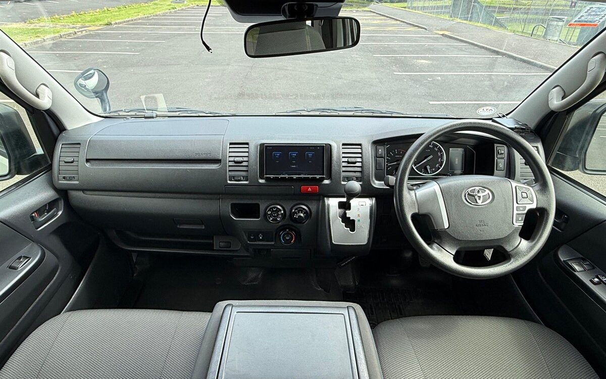 2022 Toyota Hiace CARGO Van Automatic
