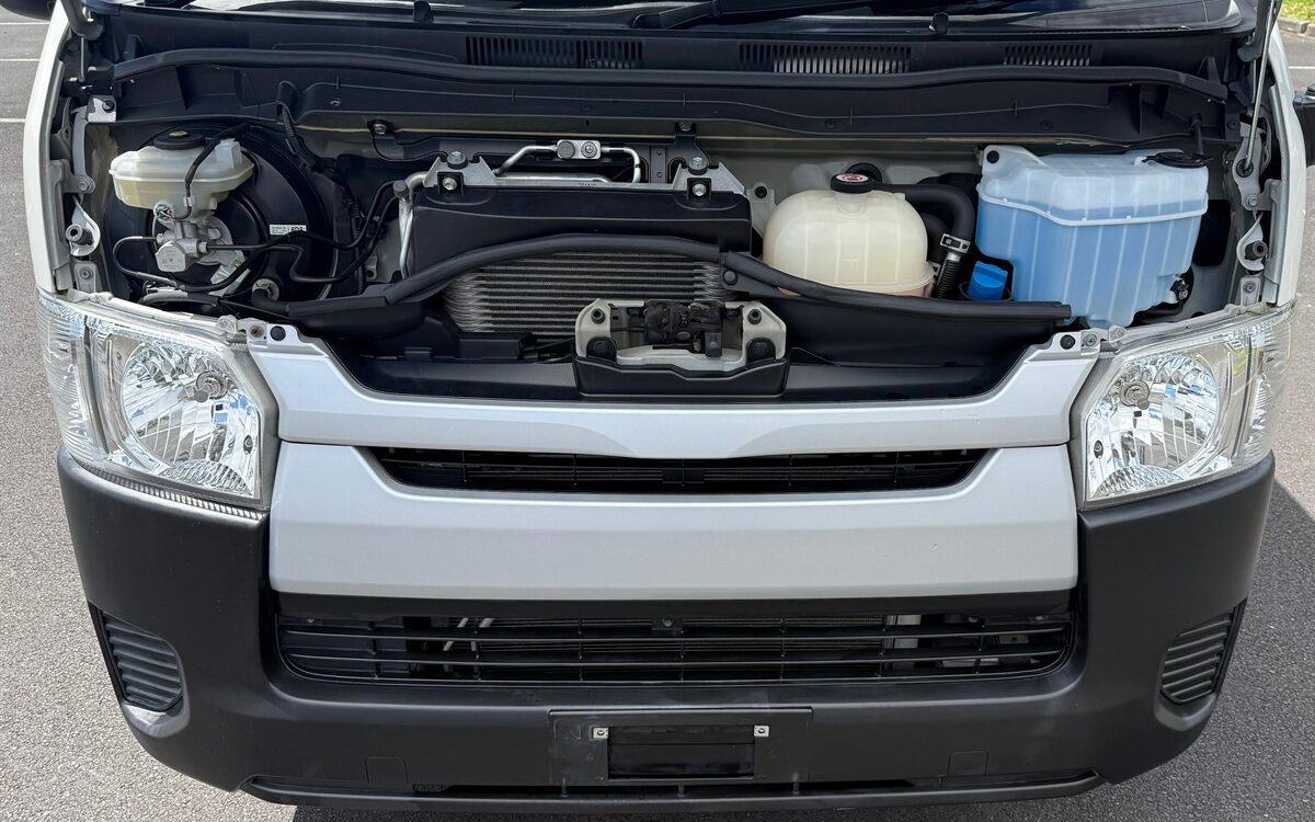 2020 Toyota Hiace CARGO Van Automatic
